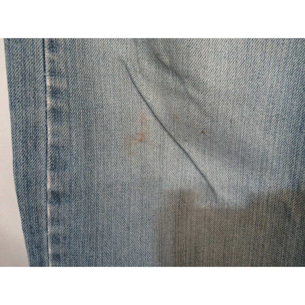 Levis levi 569